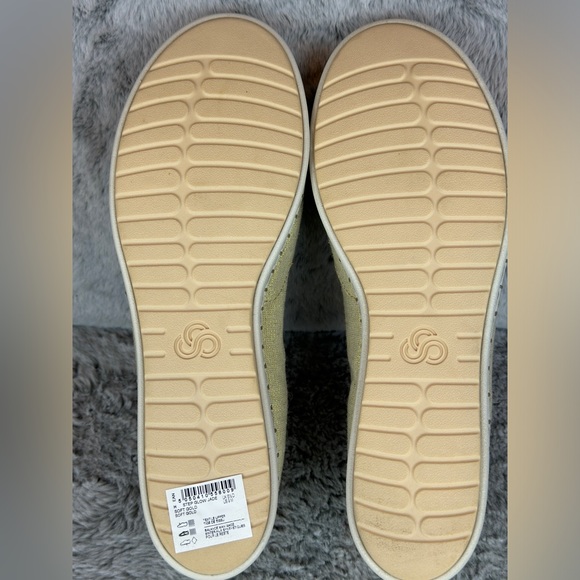 Cloudsteppers by Clarks Soft Glow Slip On Trainers- Sz 9M - Picture 8 of 11